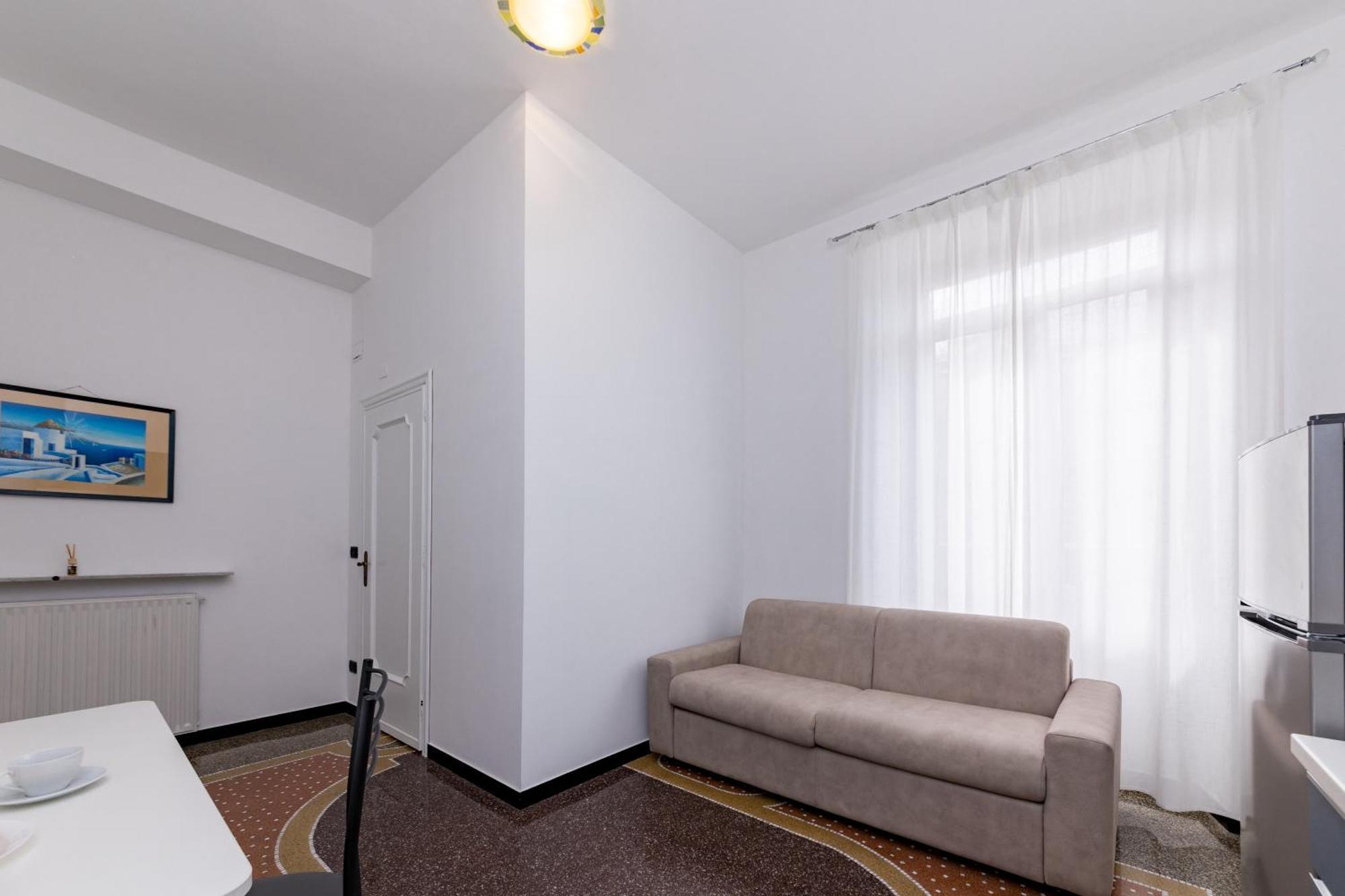 Galia Rooms It Self Check In H24 ジェノヴァ エクステリア 写真