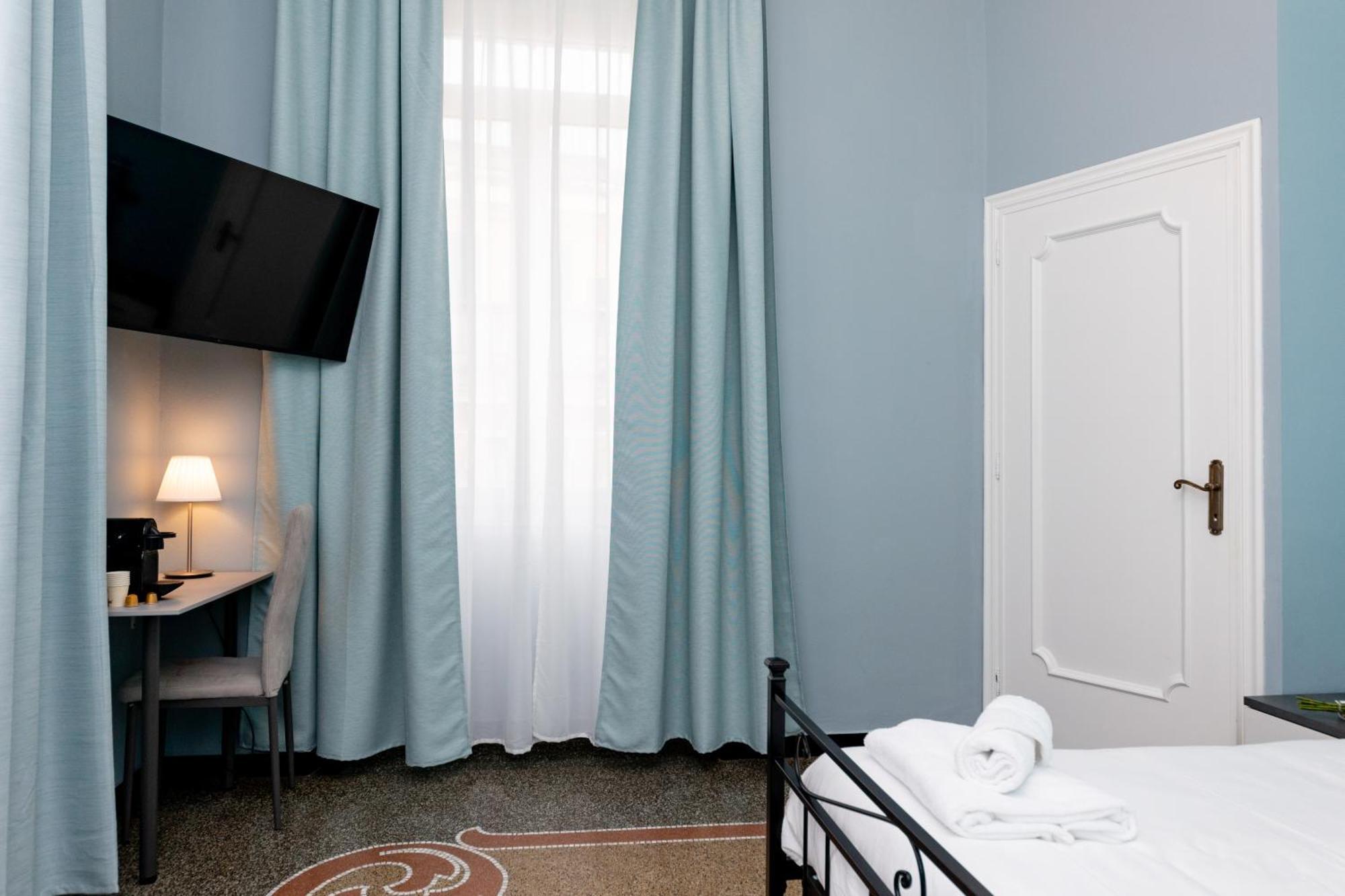 Galia Rooms It Self Check In H24 ジェノヴァ エクステリア 写真